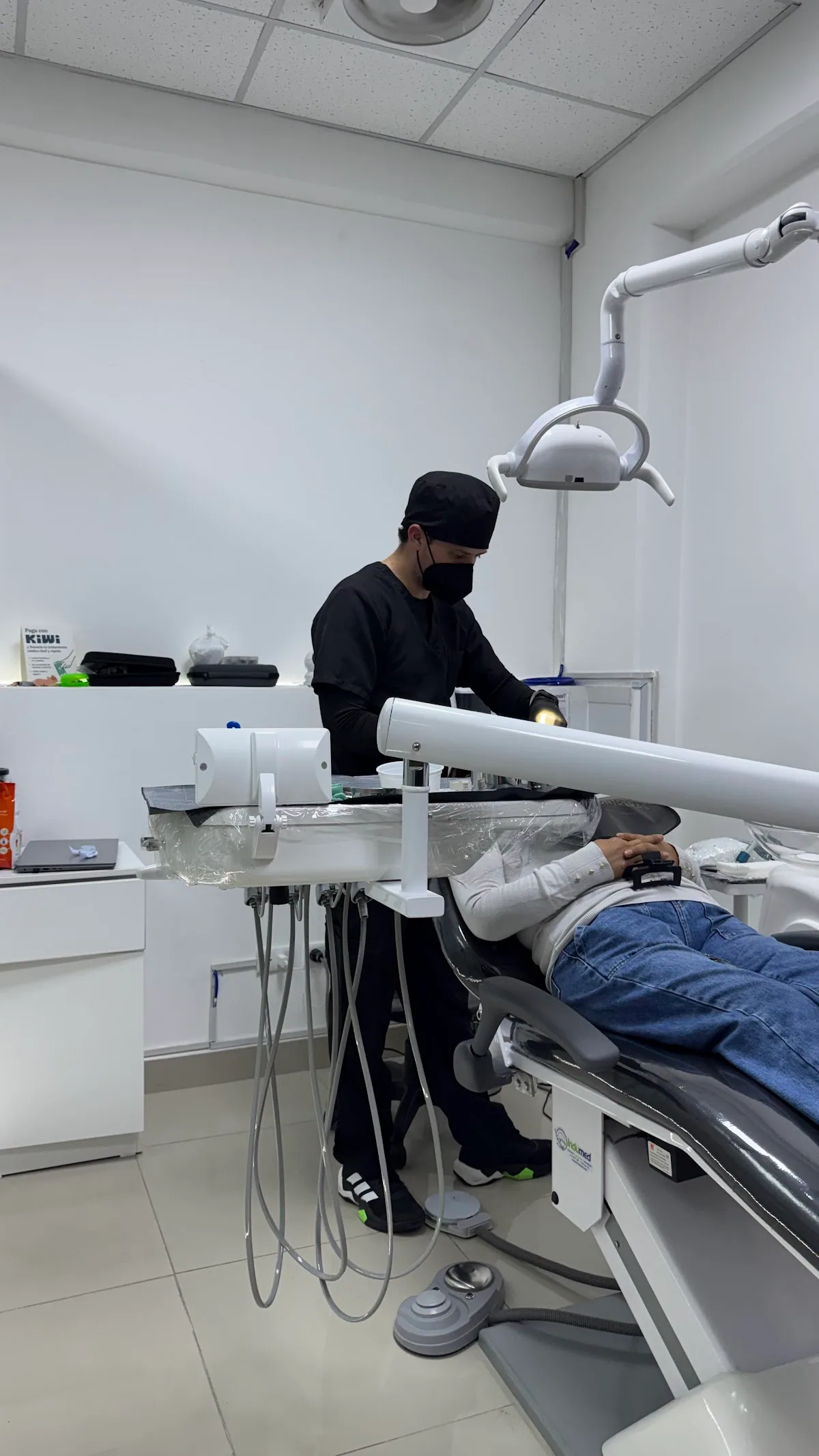 Consultorio Dental en Los Olivos | Dra. Andrea Contreras